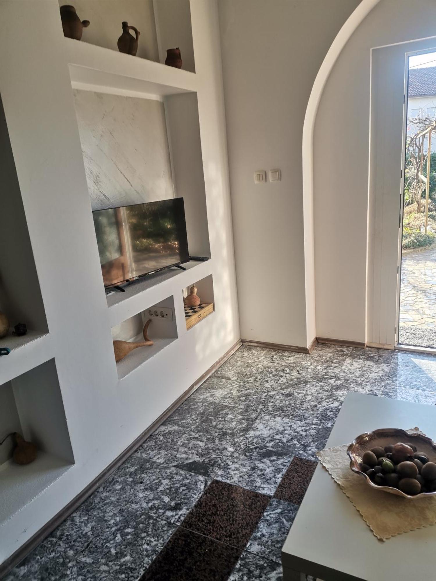 Mira Apartment *